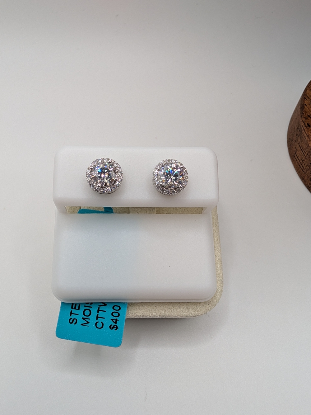 NWT 1.42 CTTW Moissanite Halo Stud Earrings Sterling Silver Screw Back